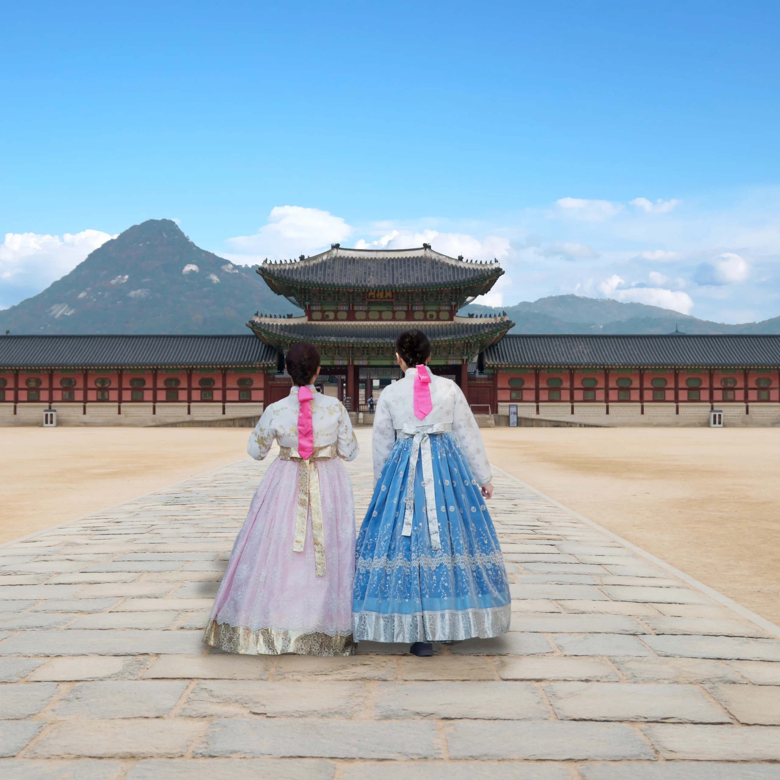 JOUR 18 : SÉOUL – JOURNÉE LIBRE AVEC NOS SUGGESTIONS OU PHOTOSHOOT EN HANBOK ET/OU COURS DE CALLIGRAPHIE 